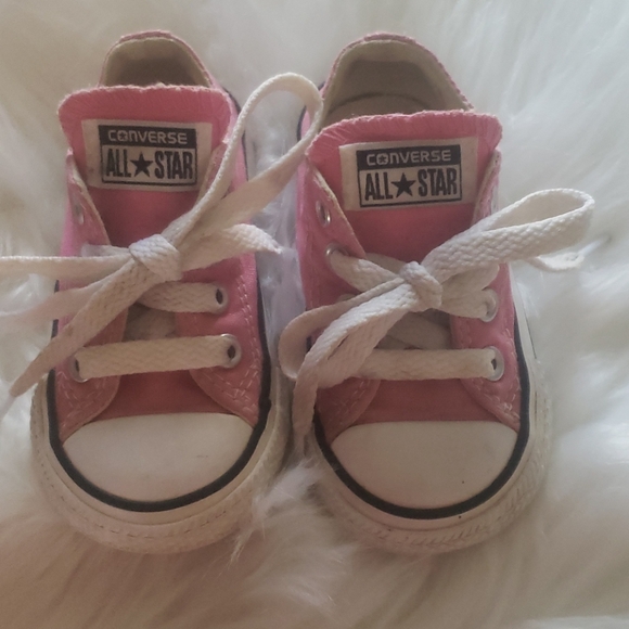 baby girl pink converse